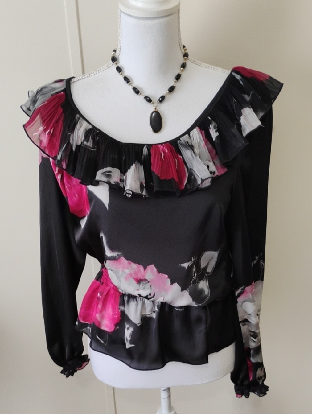 White House Black Market Blouse